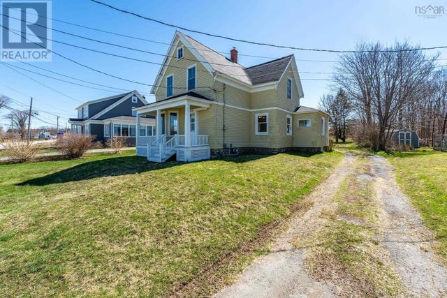 8378 Highway 1, House detached with 5 bedrooms, 1 bathrooms and null parking in Clare NS | Image 16