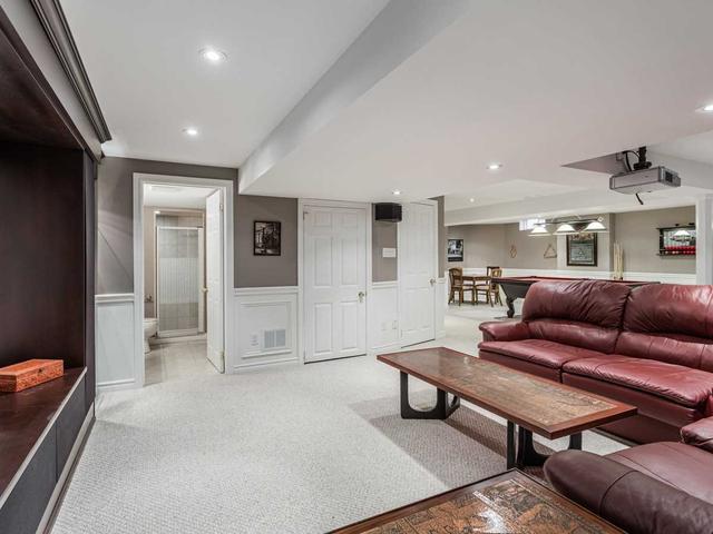 208 Roseborough Cres, House detached with 4 bedrooms, 4 bathrooms and 6 parking in Vaughan ON | Image 24