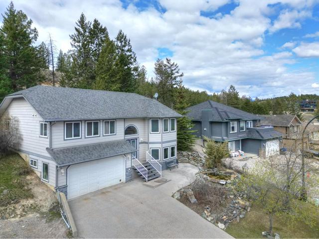 781 Westridge Drive, House detached with 4 bedrooms, 3 bathrooms and 4 parking in Invermere BC | Image 1
