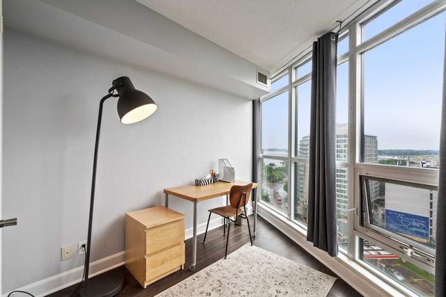 1306 - 600 Fleet St, Condo with 2 bedrooms, 2 bathrooms and 1 parking in Toronto ON | Image 11