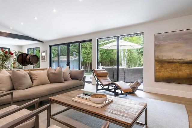 516670 7th Line, House detached with 5 bedrooms, 4 bathrooms and 7 parking in The Blue Mountains ON | Image 4