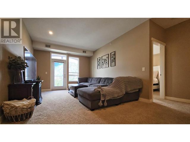 3314 - 1990 Upper Sundance Drive, Condo with 2 bedrooms, 2 bathrooms and 1 parking in West Kelowna BC | Image 23