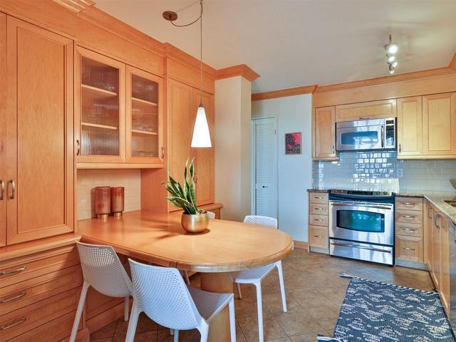 14b - 66 Collier St, Condo with 2 bedrooms, 2 bathrooms and 2 parking in Toronto ON | Image 3