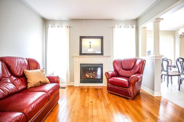 80 Aylesworth Ave, House detached with 3 bedrooms, 4 bathrooms and 4 parking in Clarington ON | Image 2