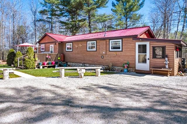 1018 Lodge Road, House detached with 2 bedrooms, 1 bathrooms and 4 parking in North Frontenac ON | Image 15