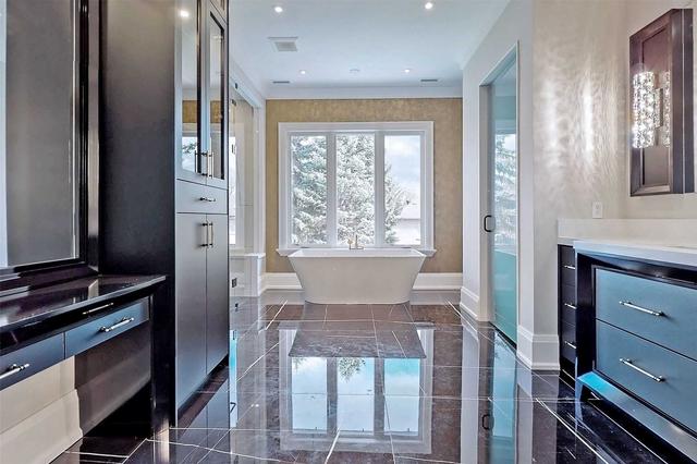49 Rollscourt Dr, House detached with 5 bedrooms, 7 bathrooms and 9 parking in Toronto ON | Image 21