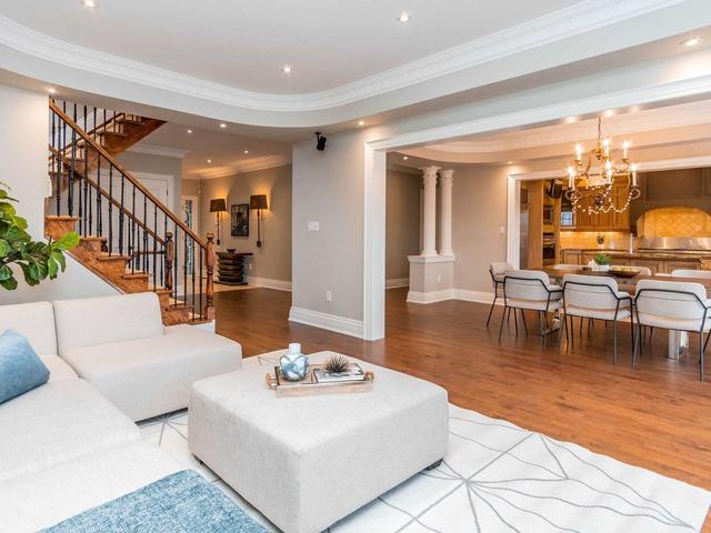 73 Bowhill Dr, House detached with 4 bedrooms, 6 bathrooms and 6 parking in Richmond Hill ON | Image 3