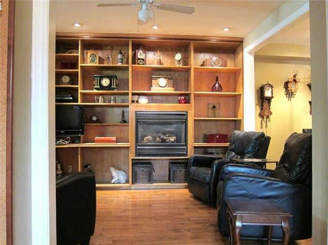 160 Elmwood Ave, House detached with 4 bedrooms, 3 bathrooms and 3 parking in Toronto ON | Image 7