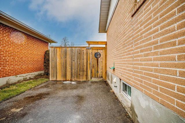 792 Eastbourne Ave, House detached with 3 bedrooms, 2 bathrooms and 4 parking in Oshawa ON | Image 26