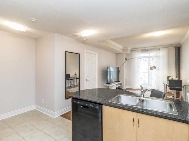 607 - 18 Kenaston Gdns, Condo with 2 bedrooms, 2 bathrooms and 1 parking in Toronto ON | Image 2