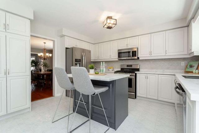 576 Phoebe Cres, House detached with 4 bedrooms, 4 bathrooms and 4 parking in Burlington ON | Image 38