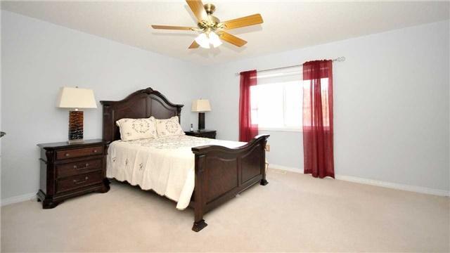 65 Newark Way, House detached with 4 bedrooms, 4 bathrooms and 4 parking in Brampton ON | Image 8
