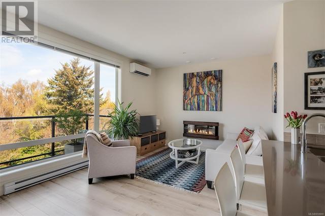 402 - 300 Michigan St, Condo with 1 bedrooms, 1 bathrooms and 1 parking in Victoria BC | Image 1