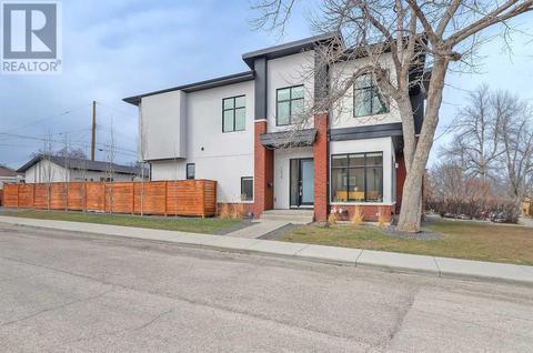 3604 28 Avenue Sw, House semidetached with 4 bedrooms, 3 bathrooms and 2 parking in Calgary AB | Card Image