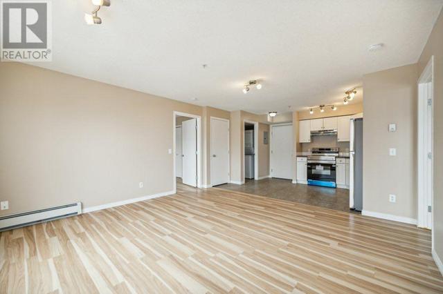310, - 2000 Applevillage Court Se, Condo with 1 bedrooms, 1 bathrooms and null parking in Calgary AB | Image 10