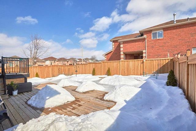 211 Columbia Rd, House detached with 2 bedrooms, 2 bathrooms and 4 parking in Barrie ON | Image 5