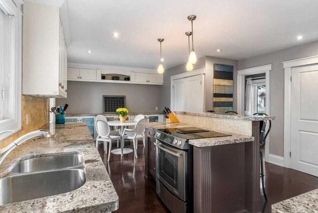1224 Melba Rd, House detached with 3 bedrooms, 3 bathrooms and 6 parking in Mississauga ON | Image 3