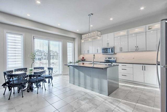 1750 Emberton Way, House detached with 4 bedrooms, 4 bathrooms and 5 parking in Innisfil ON | Image 15