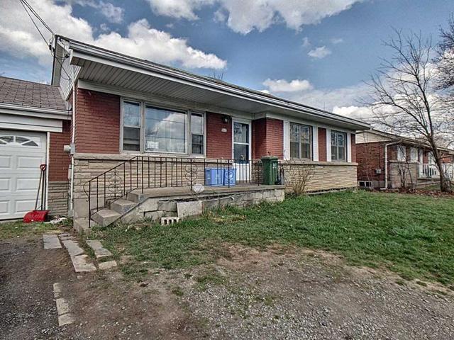 705 Barton St, House detached with 3 bedrooms, 1 bathrooms and 7 parking in Hamilton ON | Image 8