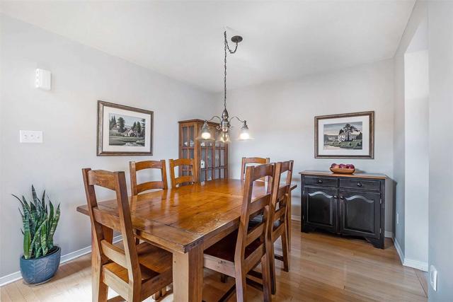 2095 Liska St, House attached with 3 bedrooms, 3 bathrooms and 3 parking in Ottawa ON | Image 19