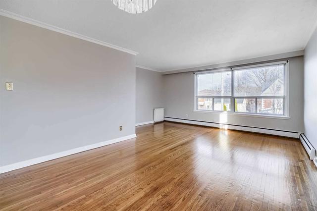 upper - 224 Pickering St, House detached with 2 bedrooms, 1 bathrooms and 1 parking in Toronto ON | Image 32