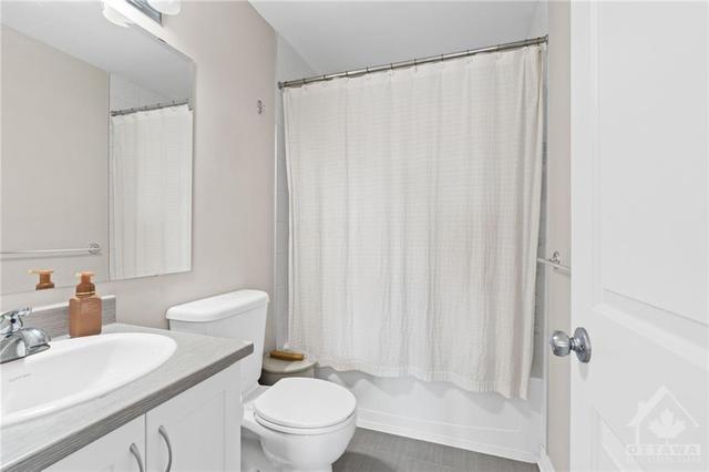 4 piece en-suite with bathtub and rain shower. | Image 21