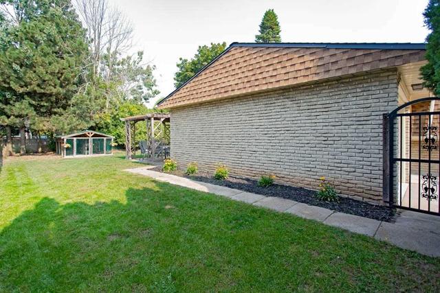 5247 Broughton Cres N, House detached with 3 bedrooms, 2 bathrooms and 3 parking in Burlington ON | Image 28