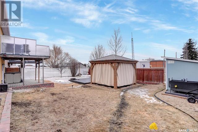 208 Willow Street, House detached with 4 bedrooms, 3 bathrooms and null parking in Pense SK | Image 33