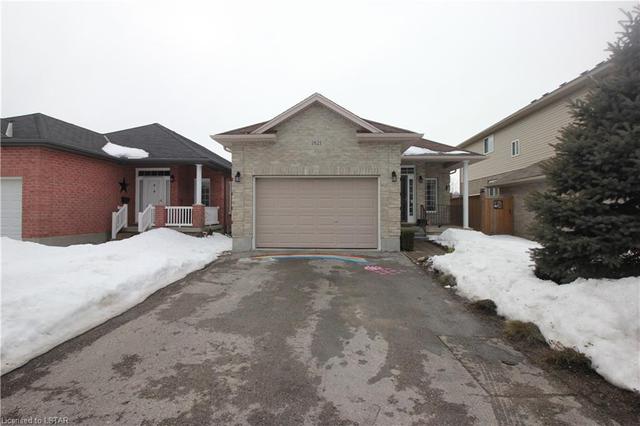 1821 Dalmagarry Road, House detached with 3 bedrooms, 3 bathrooms and 4 parking in London ON | Image 2