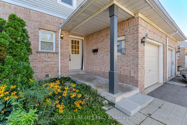 68 Wickstead Crt, Townhouse with 3 bedrooms, 4 bathrooms and 2 parking in Brampton ON | Image 35
