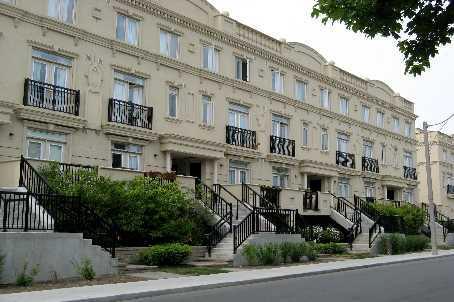 th 9 - 80 Carr St, Townhouse with 2 bedrooms, 2 bathrooms and 1 parking in Toronto ON | Image 1