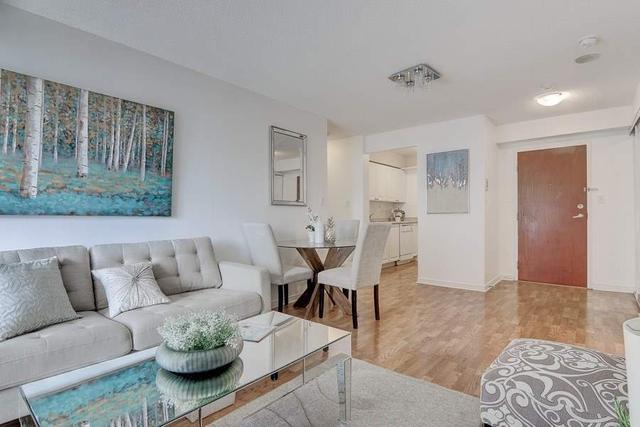 308 - 18 Hillcrest Ave, Condo with 2 bedrooms, 2 bathrooms and 1 parking in Toronto ON | Image 6