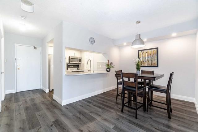 1412 - 265 Enfield Pl, Condo with 2 bedrooms, 2 bathrooms and 1 parking in Mississauga ON | Image 3