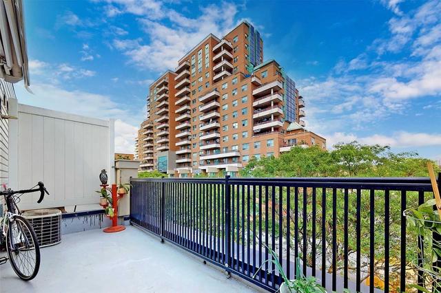 2092 - 3045 Finch Ave W, Townhouse with 4 bedrooms, 3 bathrooms and 2 parking in Toronto ON | Image 20