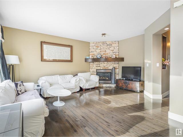 3007 Macneil Wy Nw, House detached with 5 bedrooms, 3 bathrooms and 4 parking in Edmonton AB | Image 5
