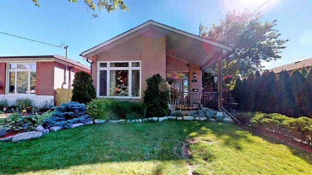 11 Wagner Dr, House detached with 3 bedrooms, 2 bathrooms and 3 parking in Toronto ON | Image 23