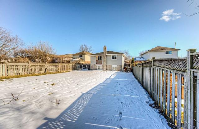 38 Sandalwood Dr, House detached with 3 bedrooms, 2 bathrooms and 3 parking in Cambridge ON | Image 12
