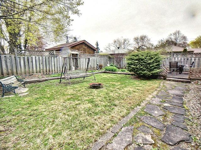 896 Vicki Dr, House detached with 3 bedrooms, 3 bathrooms and 6 parking in Pickering ON | Image 20