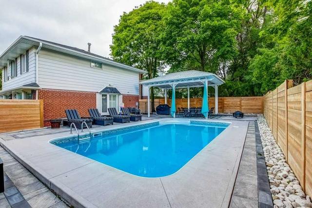 27 Shaughnessy Blvd E, House detached with 4 bedrooms, 4 bathrooms and 4 parking in Toronto ON | Image 14