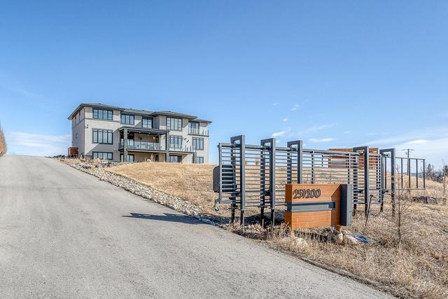 251200 Bearspaw Village Road, House detached with 6 bedrooms, 4 bathrooms and null parking in Rocky View County AB | Image 1