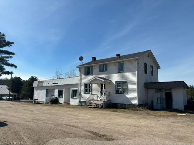 47202 Hwy 17 E, House detached with 3 bedrooms, 1 bathrooms and 10 parking in Head, Clara and Maria ON | Image 12