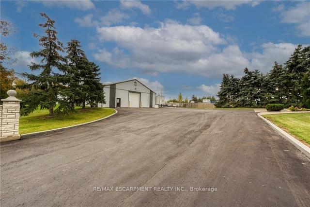 200 Green Mountain Rd E, House detached with 4 bedrooms, 5 bathrooms and 24 parking in Hamilton ON | Image 34