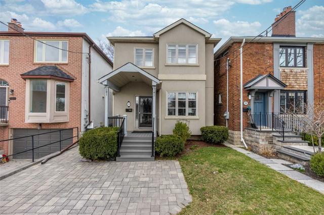 220 Fairlawn Ave, House detached with 3 bedrooms, 3 bathrooms and 1 parking in Toronto ON | Image 1