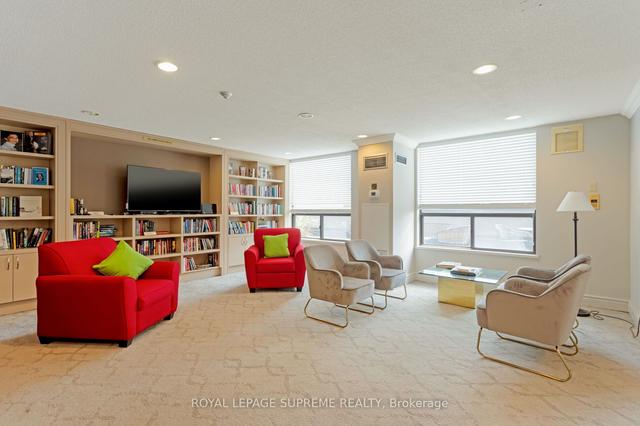 1104 - 47 St Clair Ave W, Condo with 2 bedrooms, 2 bathrooms and 1 parking in Toronto ON | Image 28