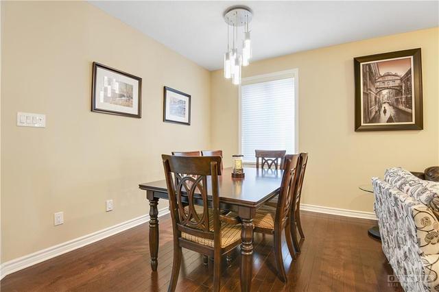328 Gracewood Crescent, Home with 3 bedrooms, 3 bathrooms and 3 parking in Ottawa ON | Image 6