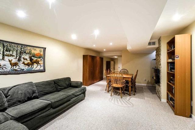 2445 Stefi Tr, House attached with 3 bedrooms, 2 bathrooms and 3 parking in Oakville ON | Image 27