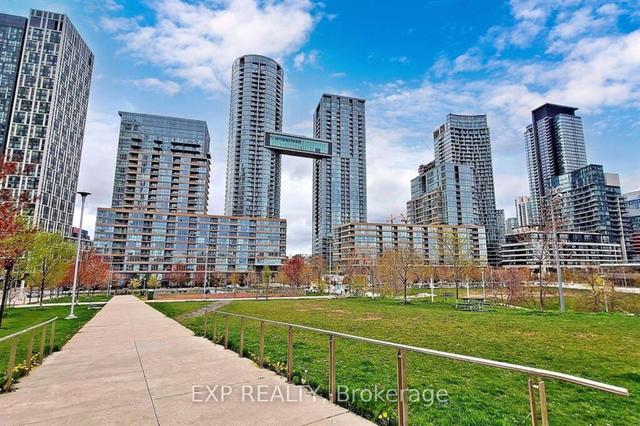 2807 - 21 Iceboat Terr, Condo with 1 bedrooms, 1 bathrooms and 1 parking in Toronto ON | Image 20