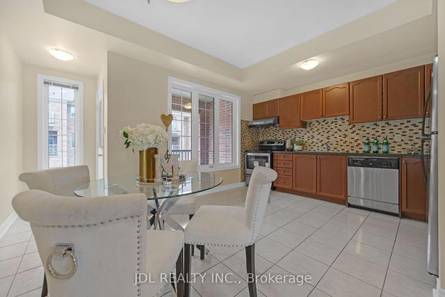4 Orca Dr, House attached with 3 bedrooms, 3 bathrooms and 3 parking in Markham ON | Image 5