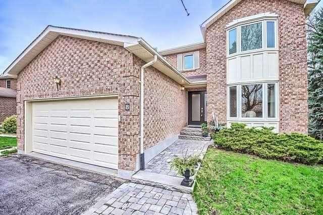 8 Teasdale Crt, House detached with 4 bedrooms, 4 bathrooms and 4 parking in Aurora ON | Image 2