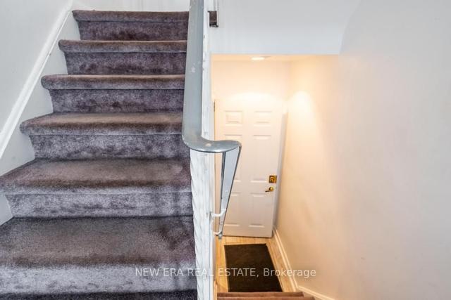 388a Whitmore Ave, House detached with 4 bedrooms, 2 bathrooms and 3 parking in Toronto ON | Image 22